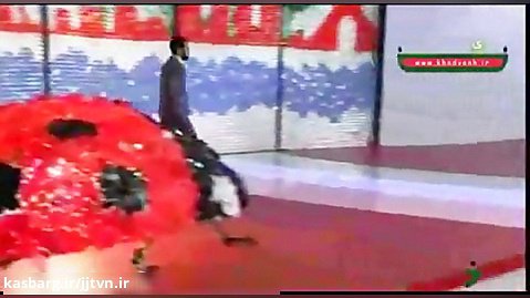 اجرای دیدنی اشکان خطیبی دربخش دوم مسابقه لباهنگ خندوانه