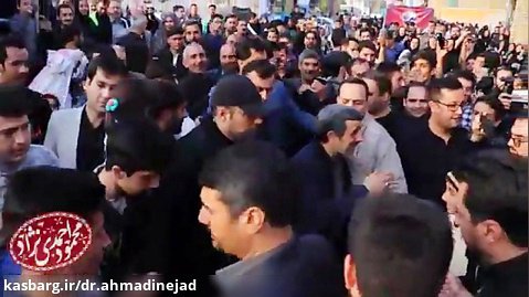 حضور دکتر احمدی نژاد در امامزاده صالح تهران/ اربعین