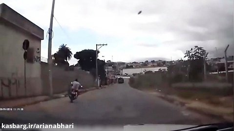 خفن ترین تعقیب گریز با موتور پلیس