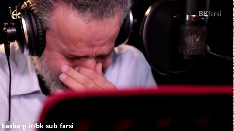 گریه حاج ملا باسم کربلایی در هنگام ضبط کلیپ خطار اجانی