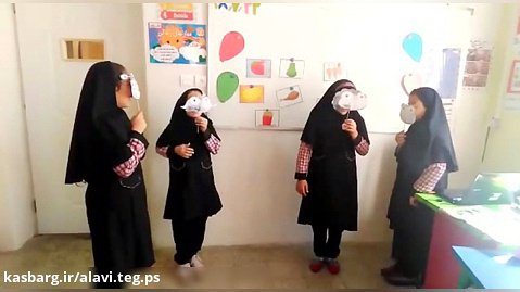 تدریس زبان عمومی با موضوع (مکالمه داستان) در دبستان دخترانه علوی تهران نو