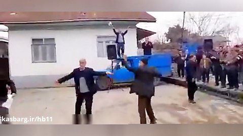 رقص شادی این مرد گیلانی بعد از پیروزی در انتخابات