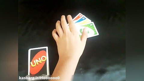 آموزش شعبده بازی: پیدا کردن سه کارت مانند کارت بیننده (عالی)