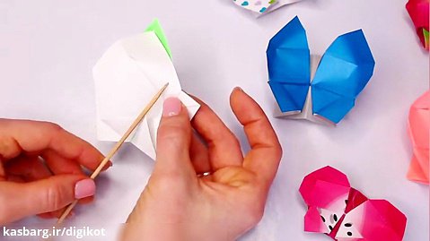 کاردستی کاغذی - پروانه های رنگی