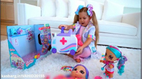 بازی دیانا با اسباب بازی و عروسک های دخترانه