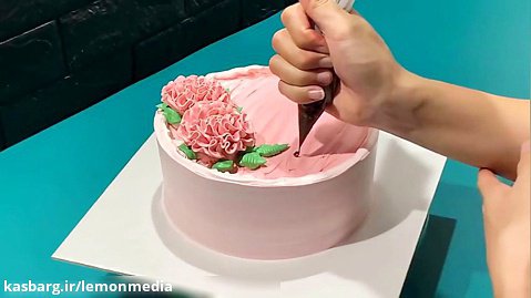 ایده های ساده  و جذاب برای تزیین کیک خامه ای