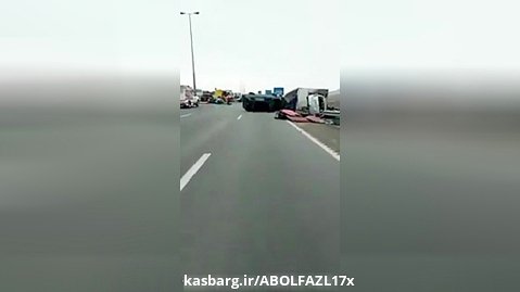 تصادف زنجیره ای در جاده تهران قزوین