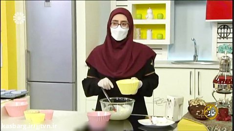 کاپ کیک آلبالو و بادام - بهار رفیعی (کارشناس آشپزی)